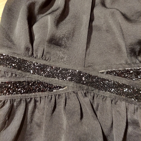⭐️ 3/ $30 Express crop black sparkle top, size 4 - Picture 12 of 16